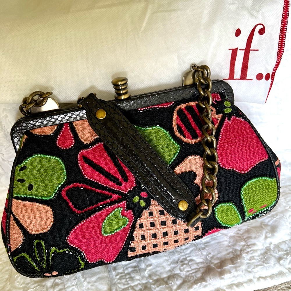 Isabella Fiore Beaded Purse